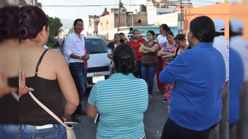  Etiquetar  recursos necesarios para mejorar la educación: Iván Pérez negrón Ruiz - Foto 1 
