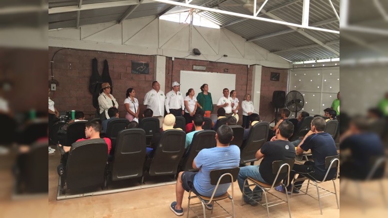 Tenderá la mano Constantino Ortiz a grupos de adicciones para la incorporación a actividades productivas - Foto 2 