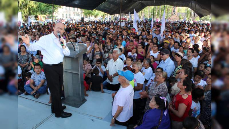 Vengo a servir de nuevo a Morelia, otros no cumplieron con el municipio: Fausto Vallejo Figueroa - Foto 1 