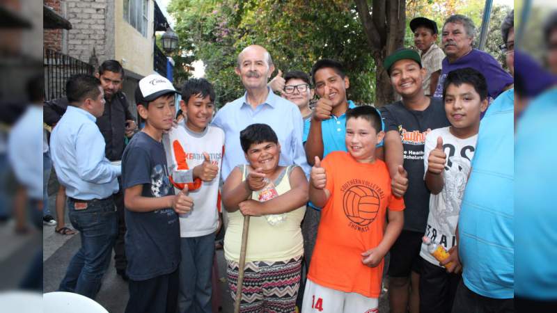 Se suman globeros de Morelia a proyecto de Fausto Vallejo Figueroa - Foto 0 