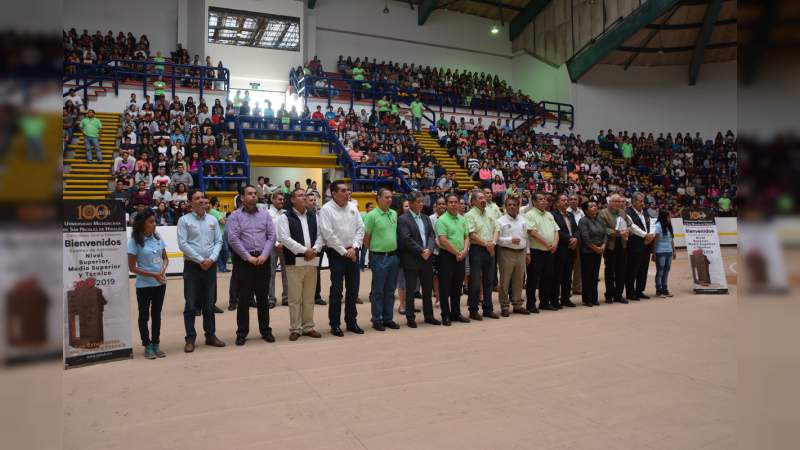 Concluye la aplicación de exámenes de ingreso a la Universidad Michoacana - Foto 1 