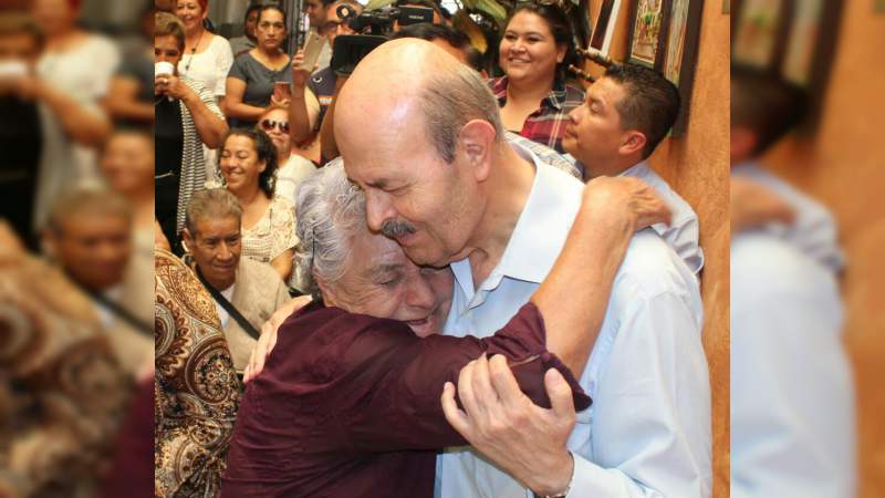Ventanilla única para el adulto mayor en la administración municipal, propuesta de Fausto Vallejo Figueroa a jubilados - Foto 2 