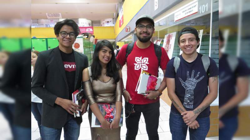 Librofest Metropolitano abre sus puertas al arte público  - Foto 3 