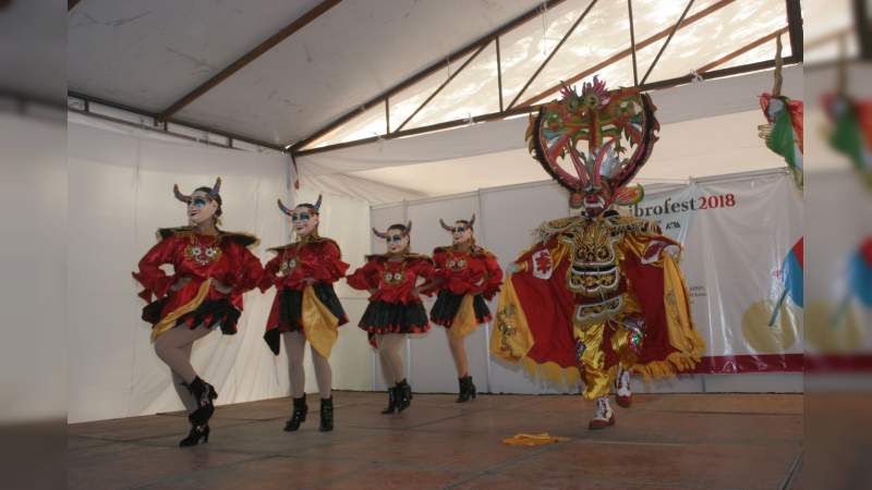 El Librofest Metropolitano 2018 fue "una verdadera fiesta de la cultura y el espíritu"  - Foto 1 