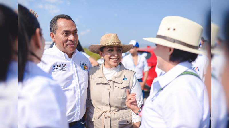 Candidatos del frente por Zitácuaro respaldan candidatura de Alma Mireya González al senado - Foto 0 