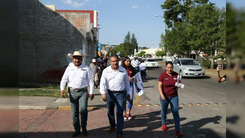 Atenderemos las demandas de agua potable y la municipalización de servicios de Villas del Pedregal: Raúl Morón - Foto 3 