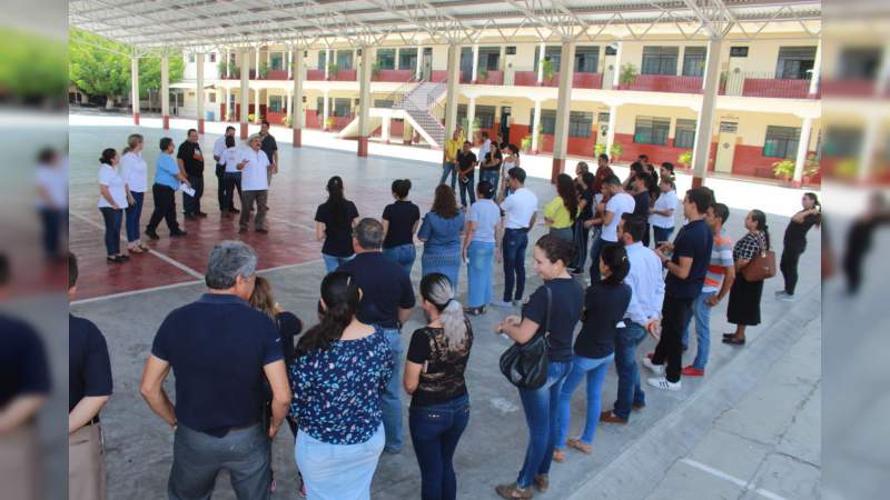 Justicia social para el campo y las colonias de Apatzingán: Genaro Guízar - Foto 0 