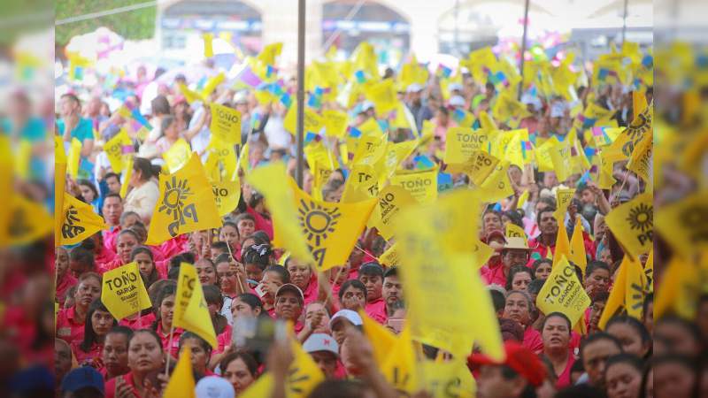 Toño García recibe respaldo de los campesinos de Morelia  - Foto 1 
