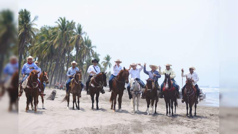 Desde el senado, Alma Mireya Sánchez detonará la economía y turismo en playas Michoacanas   - Foto 0 
