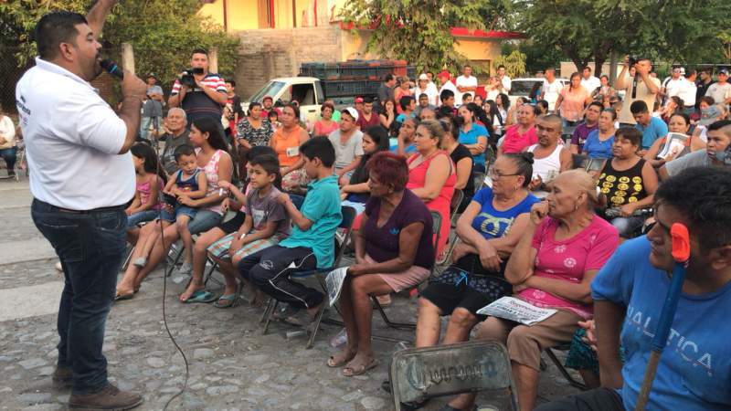 Revertir reformas para recuperar empleo, salud y educación digna: Paco Huacus. - Foto 2 