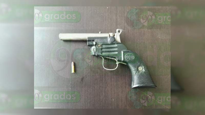 Detienen a siete hombres con armas, vehículos y aguacate robados en Uruapan, Michoacán - Foto 2 