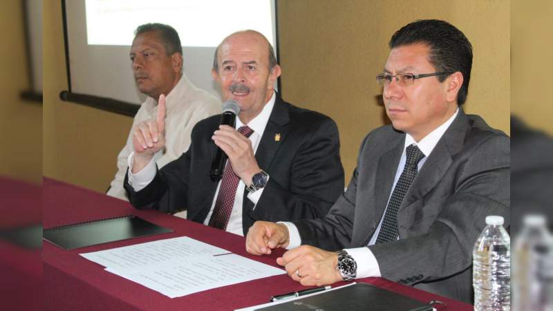 Presenta Fausto Vallejo Figueroa decálogo en materia de seguridad 