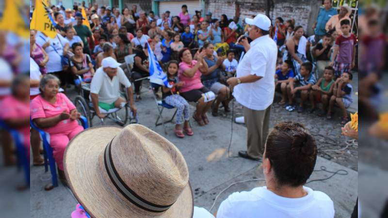 Educación eje fundamental del proyecto de  gobierno de Genaro Guízar - Foto 2 