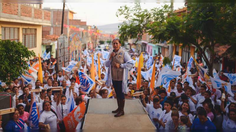 Seré la primer senadora que represente a los michoacanos con dignidad: Alma Mireya González - Foto 1 