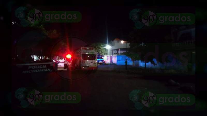Le disparan al intentar meterse a una casa en Apatzingán, Michoacán 
