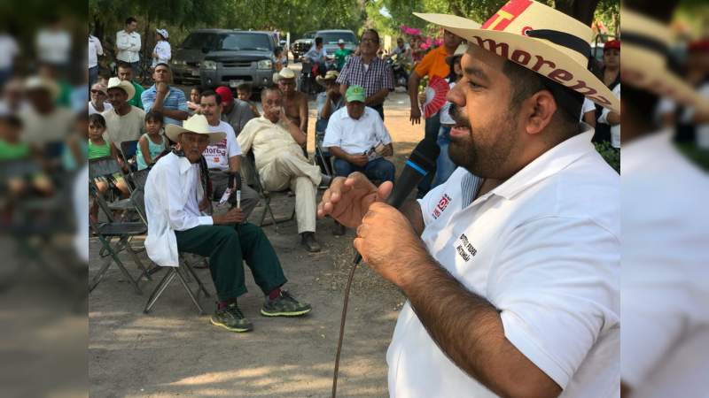 Convoca Paco Huacus a ciudadanos del Distrito 12, a mitin de AMLO en Apatzingán - Foto 2 