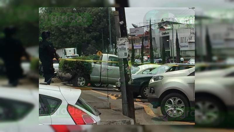 Balacera entre policías y civiles deja dos muertos, un herido y tres detenidos en Uruapan, Michoacán - Foto 1 