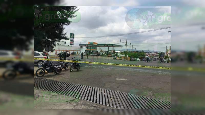Balacera entre policías y civiles deja dos muertos, un herido y tres detenidos en Uruapan, Michoacán - Foto 2 