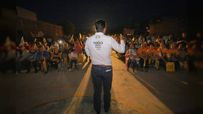 Toño García presenta sus propuestas en colonias populares de Morelia  - Foto 1 