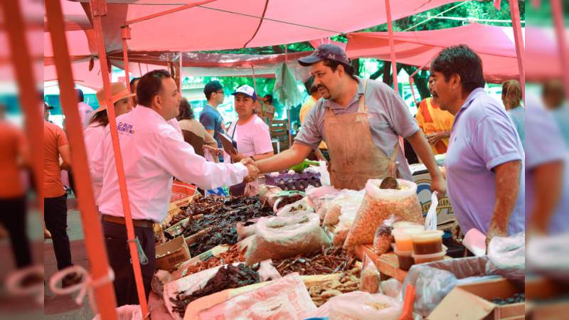 De manera conjunta detonaremos el comercio local: Carlos Quintana   - Foto 2 