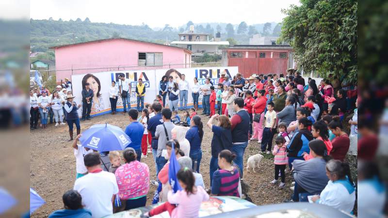 Empresarios y mujeres de Tacámbaro respaldan la candidatura de Alma Mireya González al senado  - Foto 2 
