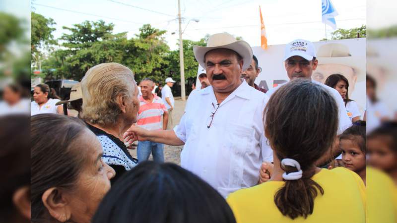 Genaro Guízar avanza en la preferencia electoral de los apatzinguenses - Foto 0 