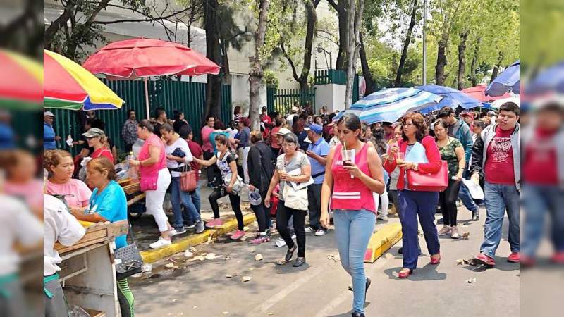 PRI entrega 500 pesos a cambio de la credencial electoral 