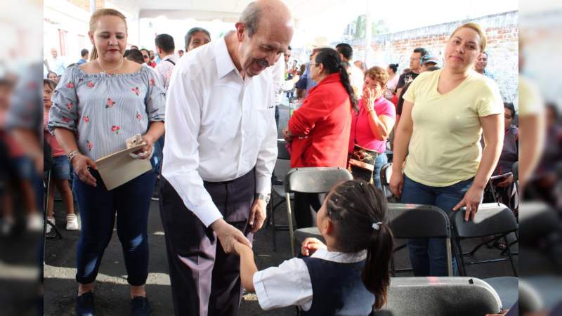 Con los brazos abiertos reciben a Fausto Vallejo Figueroa, él “hasta nos respondía el celular, no como ahora”: Morelianos - Foto 0 