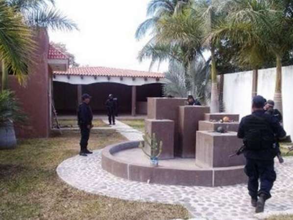 PGJ Michoacán asegura inmuebles en varios municipios 