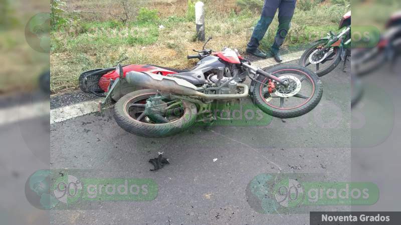 Deja siete heridos choque en la Carapan - Zamora, en Michoacán - Foto 2 