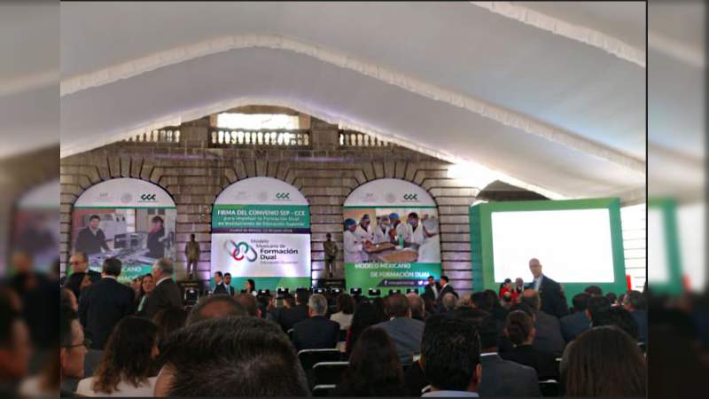  Consolidar mejor capital humano para que México sea más productivo, libre e igualitario: Otto Granados 