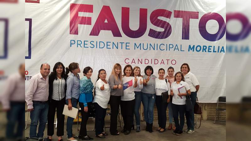 Trabajadoras sociales se suman al proyecto de Fausto Vallejo 
