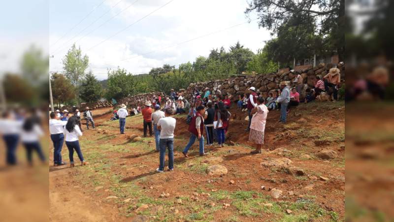 Salvador Arvizu propone reactivar el campo Moreliano  