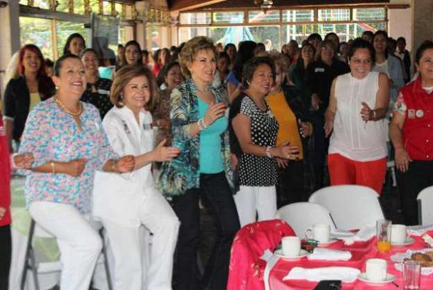 Carmelita Estefan de Orihuela se reúne con esposas de candidatos del PRI - PVEM - Foto 0 