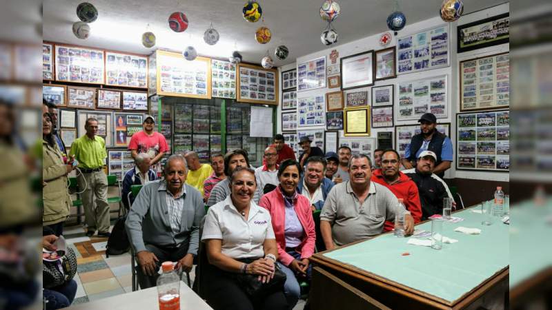 Promete Cocoa Calderón dar impulso a cultura deportiva 