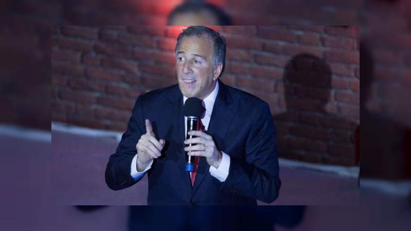 Meade se molesta con el dueño de Cinépolis  