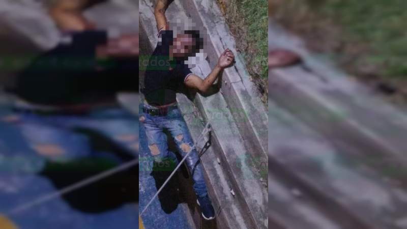 Localizan a hombre asesinado en calles de Apatzingán, Michoacán 