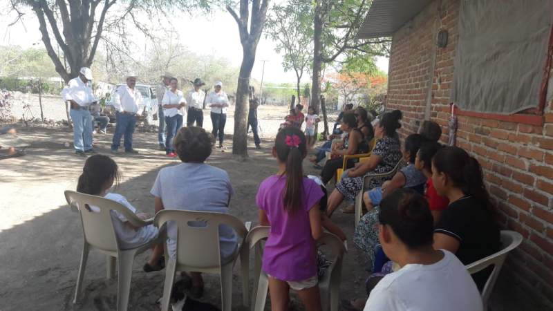 Atención prioritaria para jóvenes y adultos mayores, compromete Huriel Bautista - Foto 1 