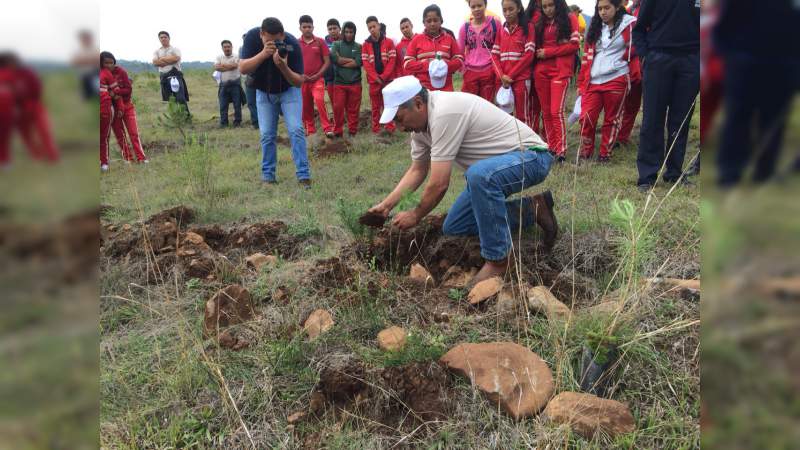 Establecen 15 mil nuevas plantas en Coeneo, Michoacán - Foto 2 