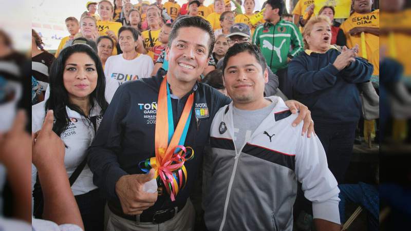 No van a callar la democracia, en Michoacán somos más los buenos: Toño García - Foto 0 