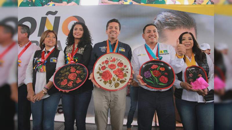 No van a callar la democracia, en Michoacán somos más los buenos: Toño García - Foto 1 