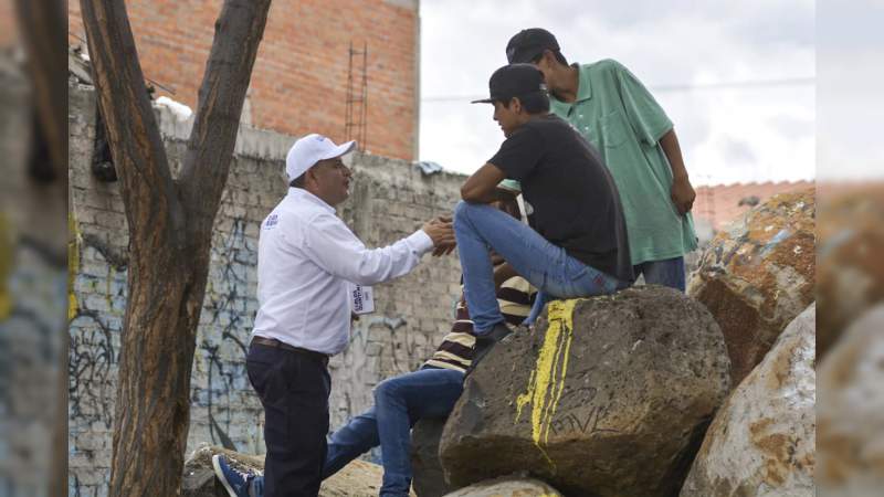Gobierno cercano a los Morelianos, compromete Carlos Quintana  