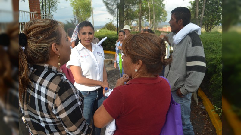 Por un congreso comprometido con la gente: Karla Ruiz  - Foto 1 