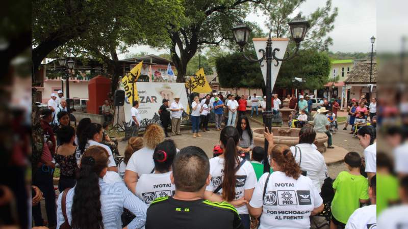 Acahuato, será “Pueblo Mágico” compromete Genaro Guízar  Turismo y educación dos rubros vitales para el desarrollo de Apatzingán. - Foto 1 