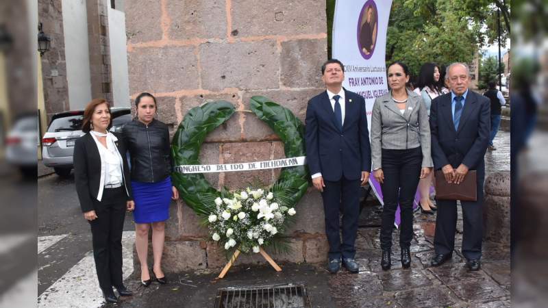 Elena Osorio asiste a acto por aniversario luctuoso de Fray Antonio de San Miguel 