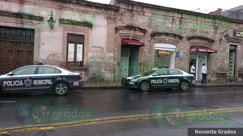 Atracan al menos tres negocios en pleno Centro Histórico de Morelia