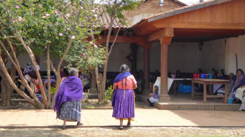 Santa Fe de la Laguna, el pueblo-hospital - Noventa Grados ...