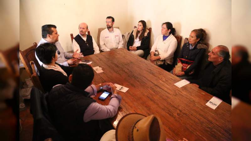 Carece Ayuntamiento independiente de apoyos a productores morelianos, acusan ante Fausto Vallejo Figueroa 