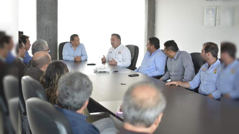 Constructores Michoacanos respaldan a Carlos Quintana como presidente de Morelia.   - Foto 0 