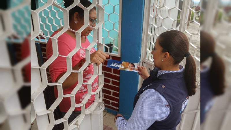 Desde el Senado, Alma Mireya González se compromete a defender los derechos de los migrantes 